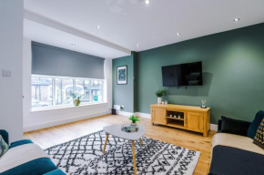 Modern Flat 1 in Harrogate - Sleeps 8